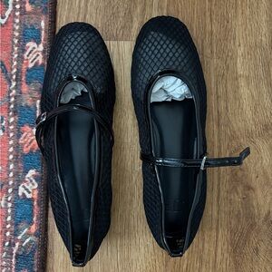 Elegant Black Women's Shoes